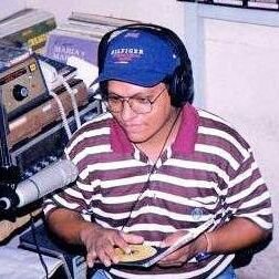 Locutor de radio cristo viene san miguel.