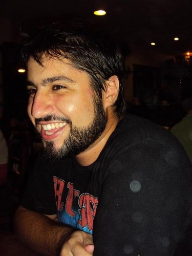 diego_fernandes's profile picture. O gato dentro do forno continua sendo gato, não vira pão.