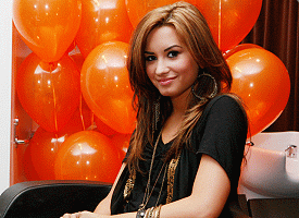 demidvnn7's profile picture. I'm Demi and I be single(: