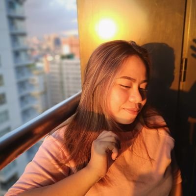 eemiayu_ais's profile picture. I am the Queen, and I deserve the world. ❤❤❤