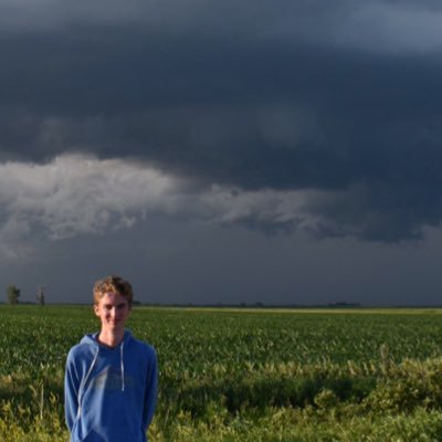 UIUC Atmospheric Sciences ‘22 | Future Meteorologist | NHL, Manchester City, & Bayern Munich Fan | Thunderstorms are the best.