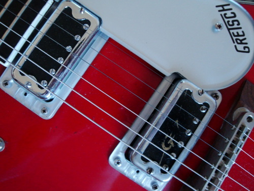 coolbreaksound's profile picture. ギター関連の最新情報について呟いています。たまにギターやエフェクターのレビューもしています。

あ、あとギター関係のレビューサイトを立ち上げたので、良かったら見てやって下さい。