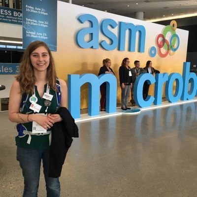 microbiologist looking to share my passion for science and learning with others. (she/her)