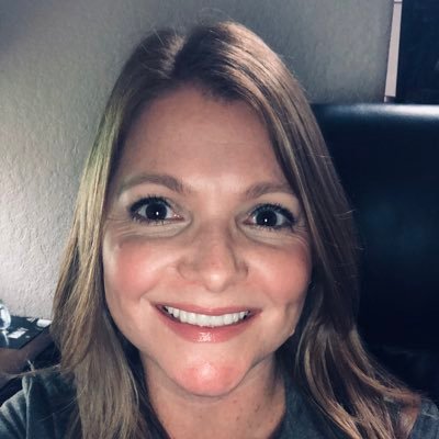 suzawill's profile picture. Wife, Mom, Aggie - Whoop Class of ‘01 👍🏻, Dog Lover, 7th Grade Math Teacher