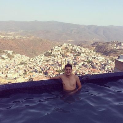 diego_avg's profile picture. Que la vida no se ria de ti, tu sonrie con la vida 👊