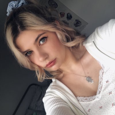 🏳️‍🌈Insta; zoerichings_