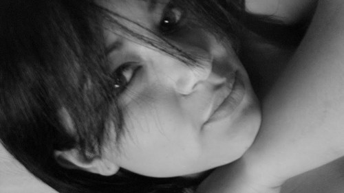 Apaixonada por filmes,musicas e Livros, blogueira , mãe, esposa e decoradora. Tudo ao mesmo tempo. ( Sou Mulher nhé?) rsrs