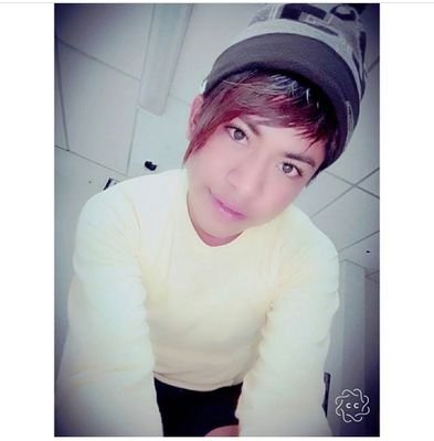 RobertTomala13's profile picture. robert
0961631316 
AGG whtaspp