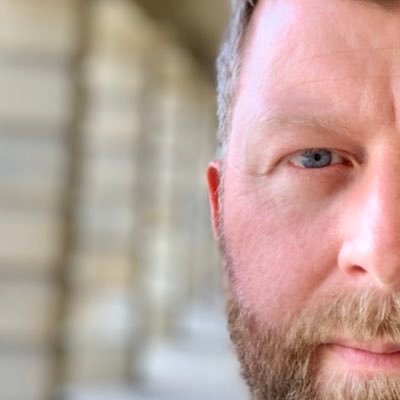 Designer, Developer, Geek, Gamer, Dad. Ex-Apple. I seek not to know all the answers but to understand the questions. Slowly moving to Mastodon @apt@mast.to