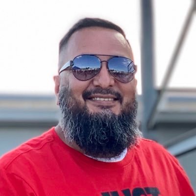 gzscustomkicks's profile picture. 