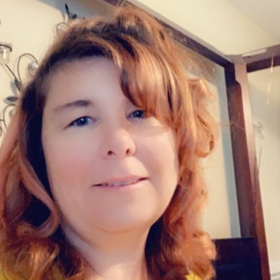 amyjinlv's profile picture. Librarian📚, Wife, Sister, Mom, & Mimi ♥️