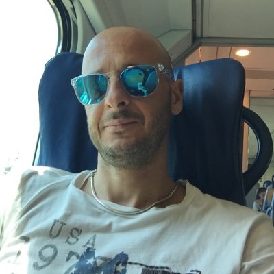 lucatheking76's profile picture. 