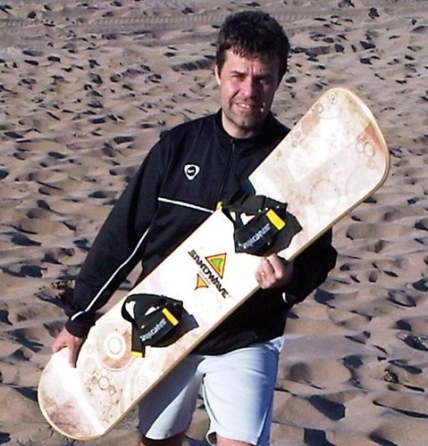 Electronic Engineer -  technology - cooking - sandboarding -  Polish culture
