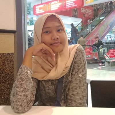 nathania_803's profile picture. 08715