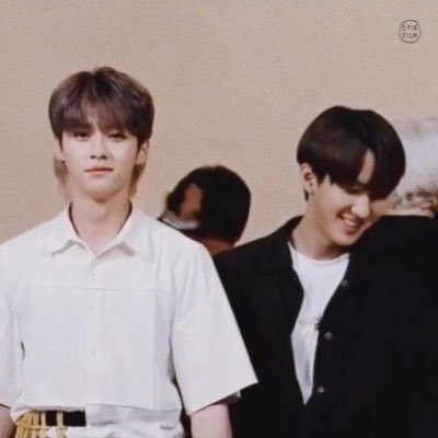 dedicated to lee minho and seo changbin — 𝐬𝐤𝐳 𝐧𝐢𝐧𝐞 𝐨𝐫 𝐧𝐨𝐧𝐞!! // do not re-edit/crop logo ♡
