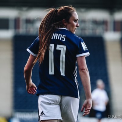 Scottish Professional Footballer #11 💙 • Bristol City Women #22 🔴  📸 Insta: lisaevans_17