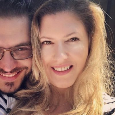 Há coisas na vida q não têm preço, mas todas têm troco. En-direita Brasil! decente|casada|fiel