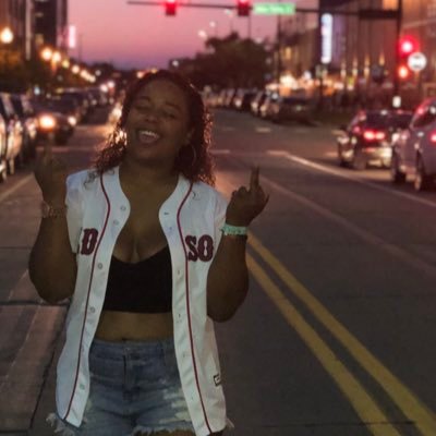 | #RIPDemond 🎗 | Mama to Layla 💜🐶|TMC 🏁| #RIHUncleMyke 🦋| 🌈|