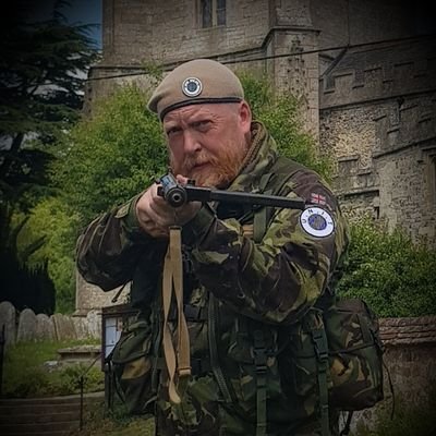 petebuzzsaw's profile picture. Bushcrafter, Father, Stunt fighter and Actor. A HUGE horror and Sci-fi geek. Current goal as an actor, to work on more independent horror & Scifi films.