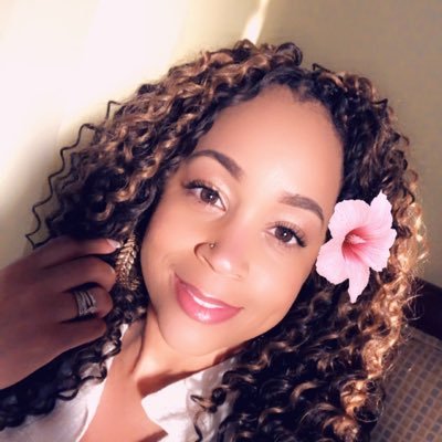 Family First ♥️ Brand Enthusiast🤩Executive Team Leader at Target 🎯Lover of GOOD Music 🎶 Animals are everything 🐱 🐶 Sit Down, Be Humble 🤗