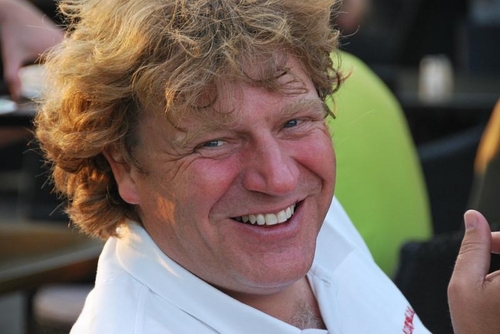 chrisliewes's profile picture. 