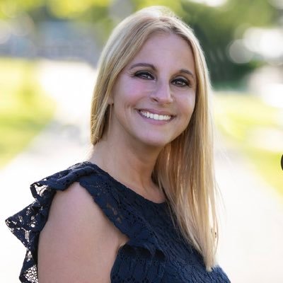 wolfesellshomes's profile picture. When you hire Dina Wolfe as your Real Estate Agent you can be sure to get top dollar for your home with her Risk Reduction Protocol.