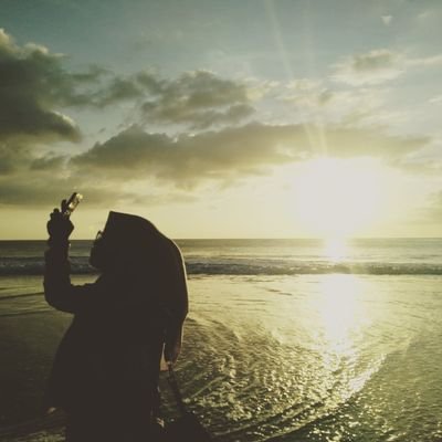 CutSyahputri6's profile picture. Do what you love , Love what you do.
| GrayAddict❤
| Fangirl🌼