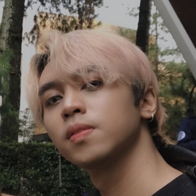Rahmadiadith14's profile picture. IG: rahmadiadith | I just standing right here pretending everything is gonna be fine... thank God I’m still breathing