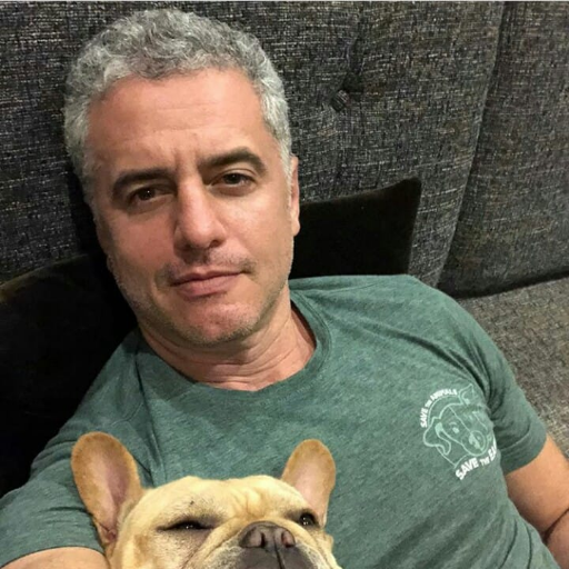 AlexMul65011131's profile picture. 