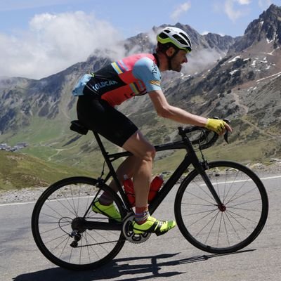 Dad x2, husband, NHS Dr, person on bike or in EV. Yorkshire@heart.
Gen Med, Rheum, Med Ed & TPD