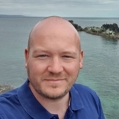 lampit08's profile picture. #chelseafc #lovethedarts