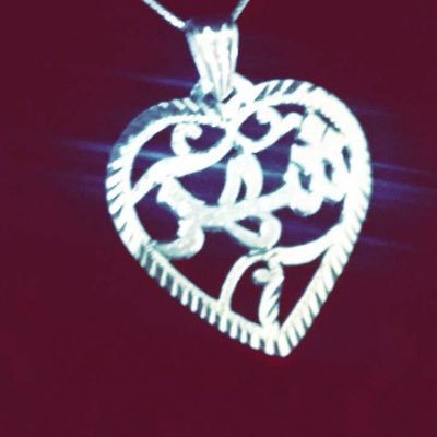 ShahdJaber90's profile picture. شهْد♑ أتراني كنت يوما نغما في وتر .. " ❤