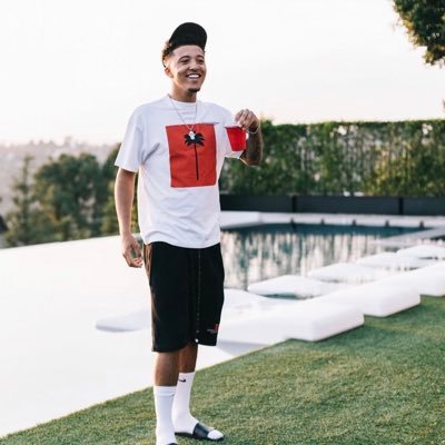 dialaso22's profile picture. I love my life