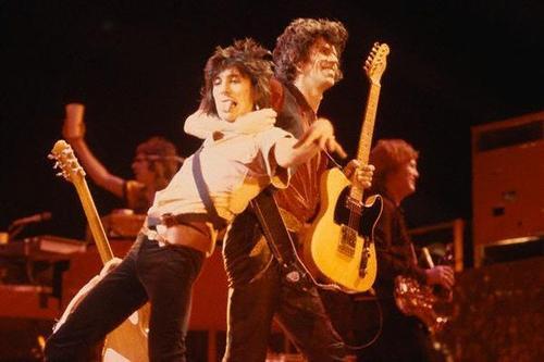 woody_richards's profile picture. Some people feel the rain, others just get wet