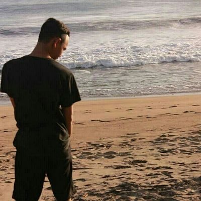 HasanHarris_'s profile picture. tidak bisa terbang