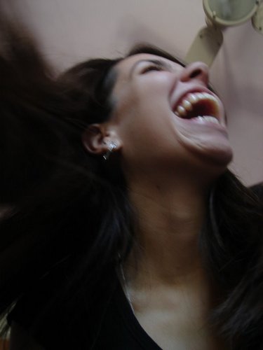 CarolAcunha's profile picture. ✌🏻😎 📚