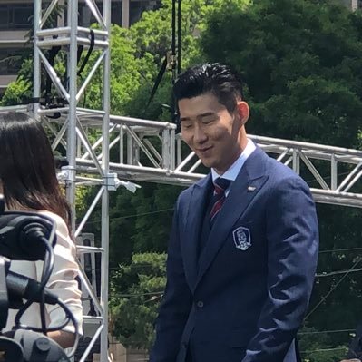ì˜ë‹ˆìž‰ On Twitter ë°±ìŠ¹í˜¸ ì‚¬ë³µ ì¼ìƒì´ í™