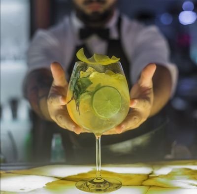 FelipeM02229479's profile picture. Se não nasceu pra servir,não serve pra viver.