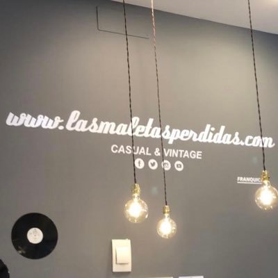 lasmaletasperdi's profile picture. Grupo empresarial de moda sostenible. Cadena de tiendas propias y franquicias. Comprometidos con el medio ambiente y el empleo. https://t.co/DY7t3IPUZP