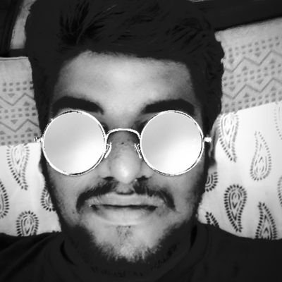 ShanNaresh's profile picture. Master of all trade, Jack of None 😎