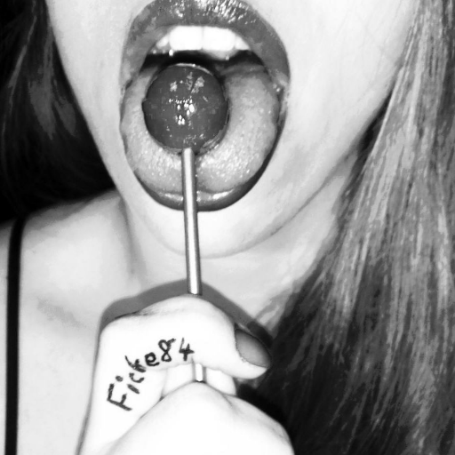 #FSK18 #Amateur #Selfie #Nippel #BigButt #naked
 #pics #clips #getragenestrings