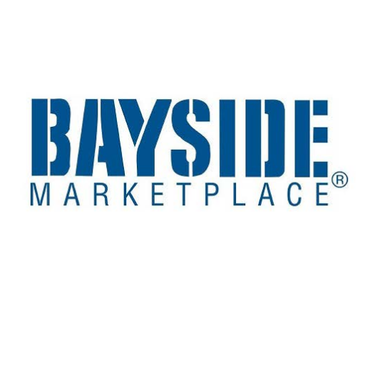 Get the full Miami experience! Enjoy a variety of food, tropical cocktails, great shops, beautiful views, and live music daily #baysidemarketplace