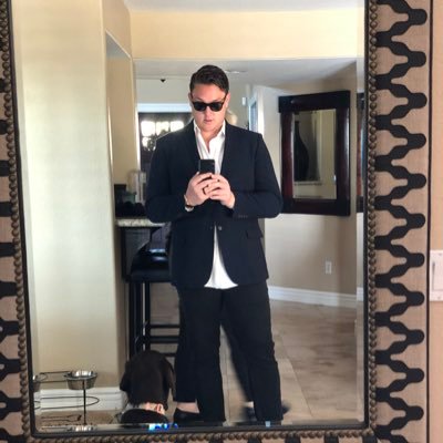 Husband, Father, Son, Brother, Wizard. Co-Host of The Outspoken Gents Podcast. Fantasy Football Guru #Hookem