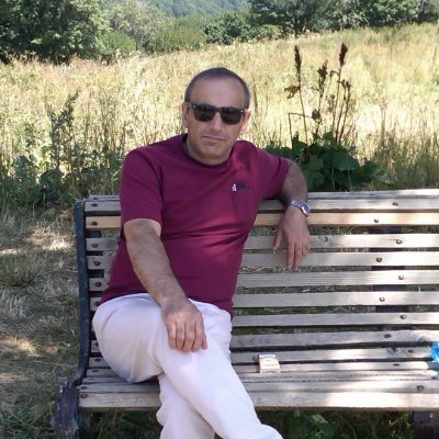 ArtHur44949953's profile picture. 