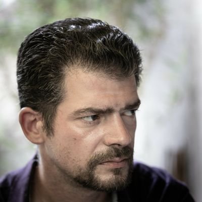 Linuxnutzer, Nerd, Blogger, Student, Fotograf, ExRaucher & NeuDampfer.