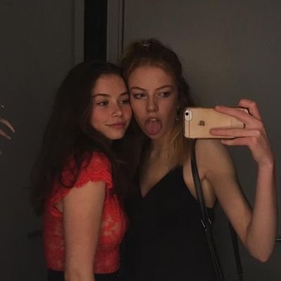 Caitlin02371927's profile picture. 