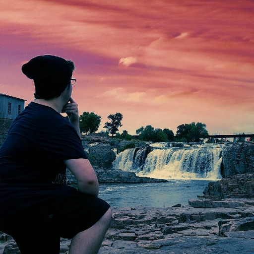 SnareFlareHQ's profile picture. 