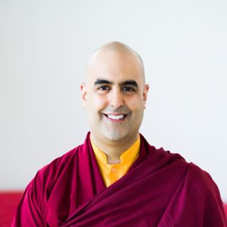 Buddhist monk, meditation teacher and author from the UK. Books: https://t.co/d3nwhu8U9d