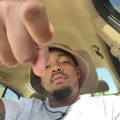 DG1221's profile picture. keep your circle small, the blunt will come back faster