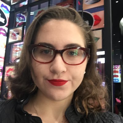 Editorial coordinator GeeksOUT. Ace. ✡️💜🌈🌹⭐️🍉MFA Graduate. Author of Ace Notes: Tips and Tricks on Existing in an Allo World #amquerying
